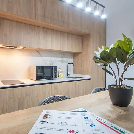 La Magnolia De カディス